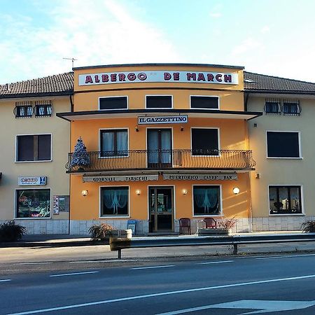 Albergo De March Farra d'Alpago Exteriör bild